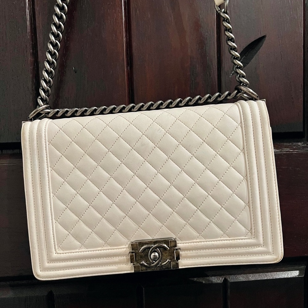 Authentic CHANEL med boy bag